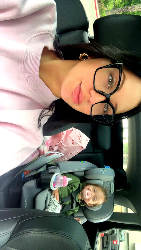 ema.jeann snapchat image archive image