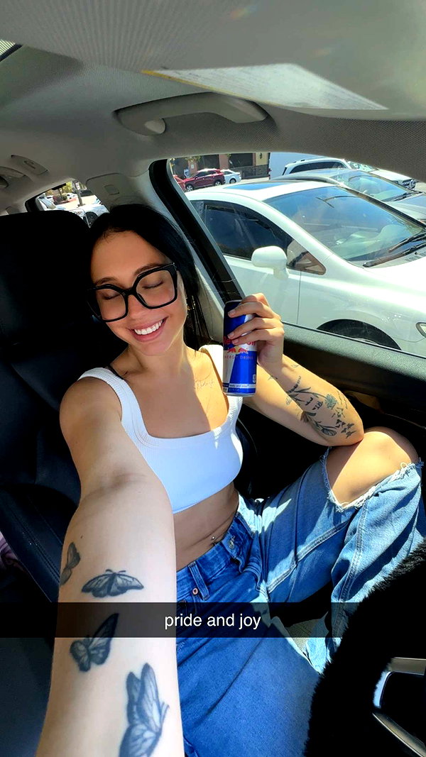 ema.jeann snapchat image archive image