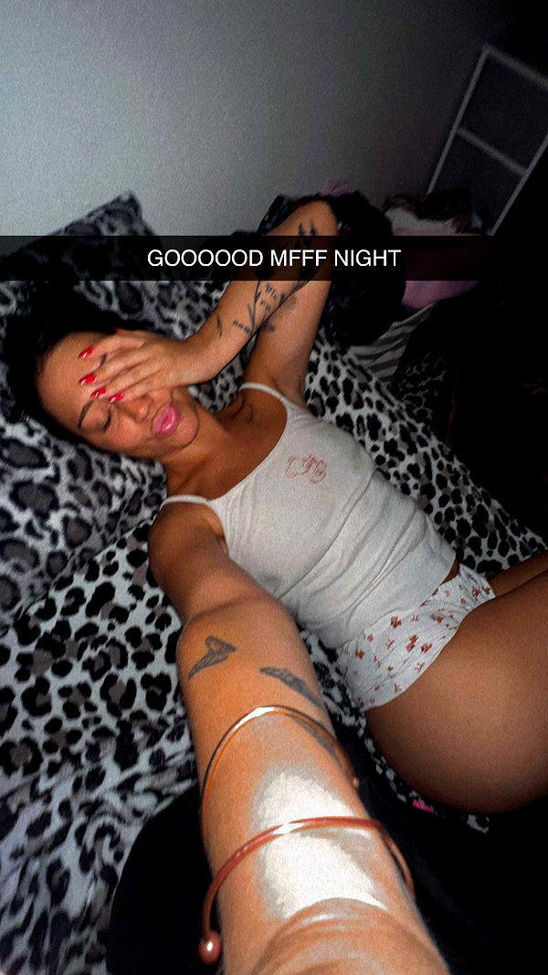 ema.jeann snapchat image archive image