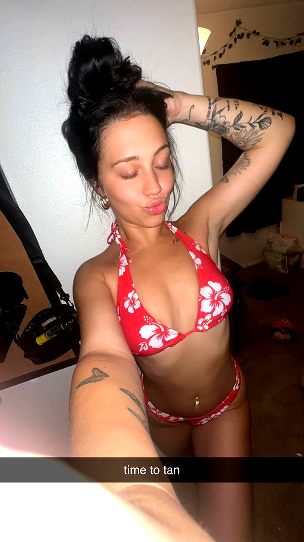 ema.jeann snapchat image archive image