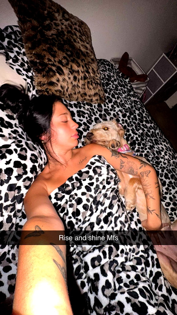 ema.jeann snapchat image archive image