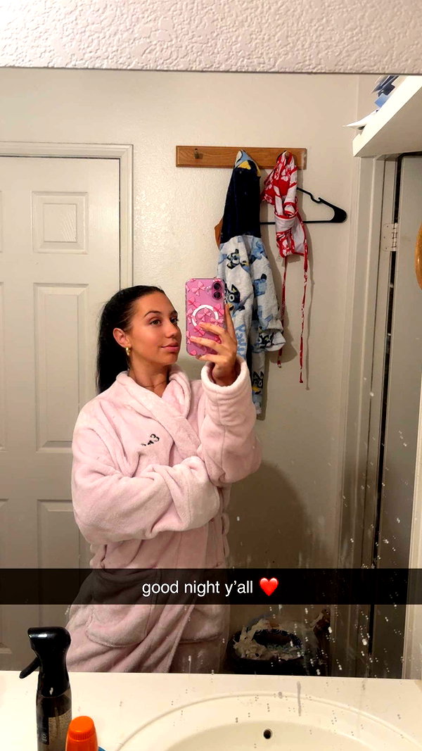 ema.jeann snapchat image archive image