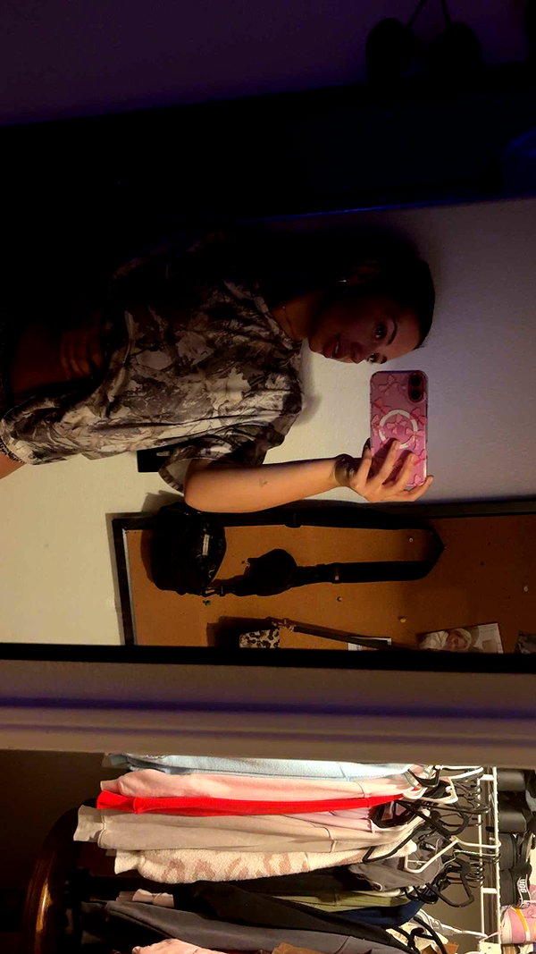 ema.jeann snapchat image archive image