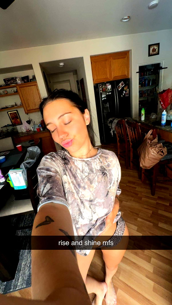 ema.jeann snapchat image archive image