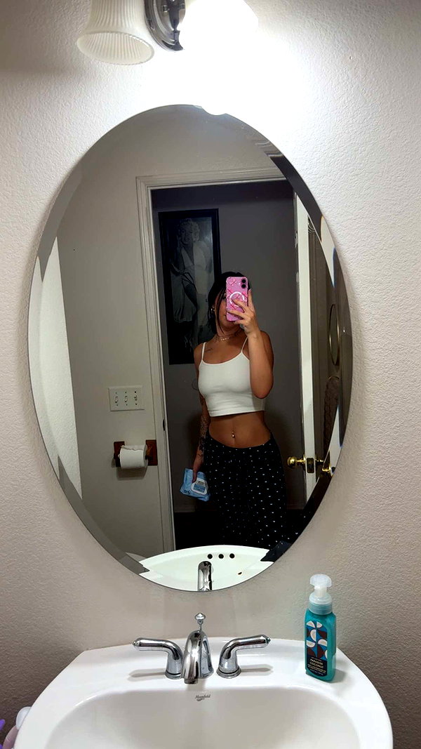 ema.jeann snapchat image archive image