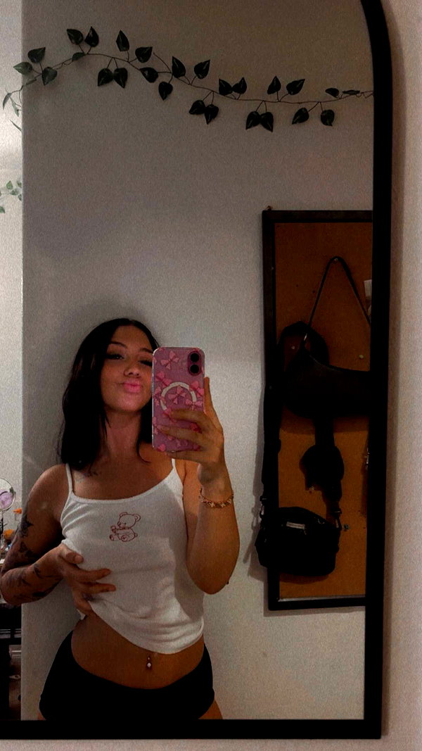 ema.jeann snapchat image archive image