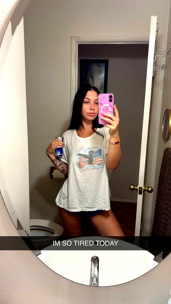 ema.jeann snapchat image archive image