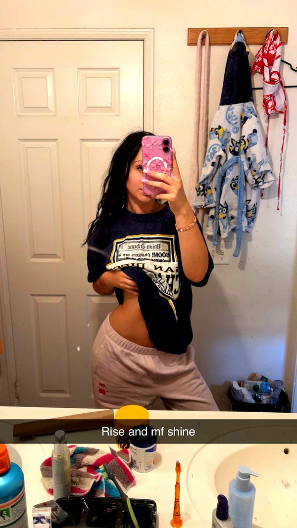 ema.jeann snapchat image archive image