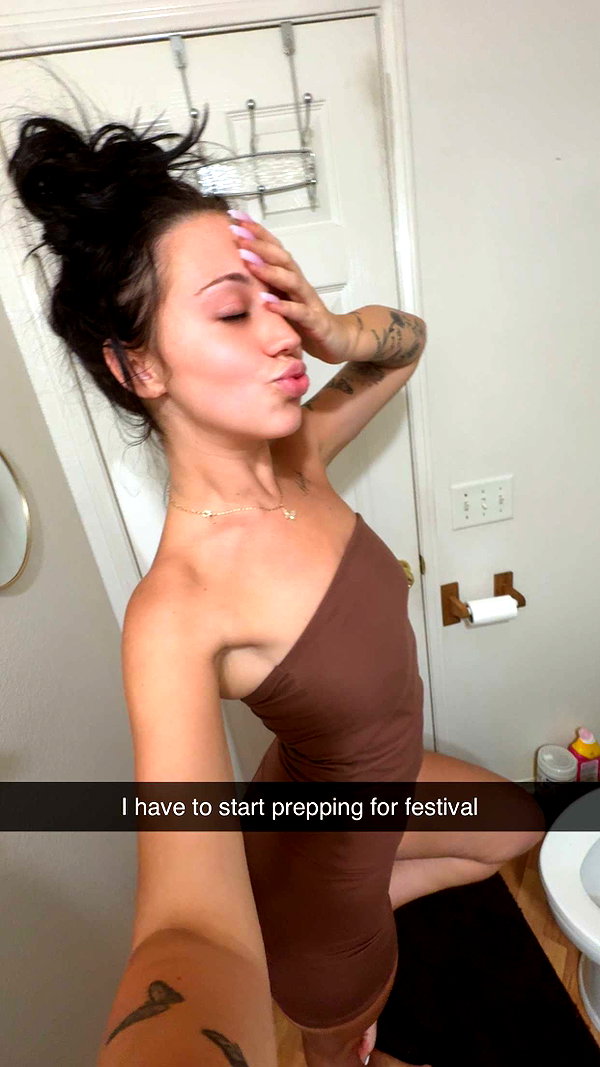ema.jeann snapchat image archive image