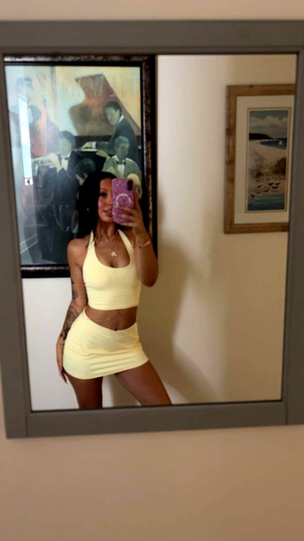 ema.jeann snapchat image archive image
