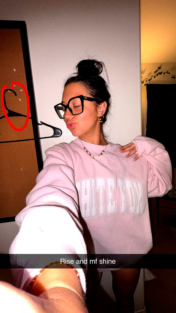 ema.jeann snapchat image archive image