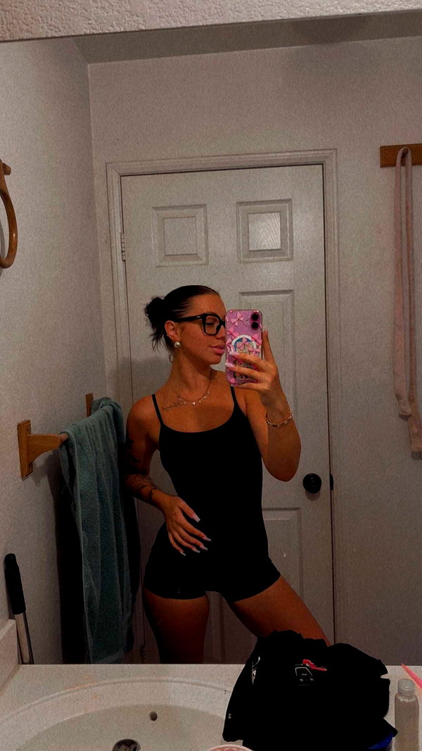 ema.jeann snapchat image archive image
