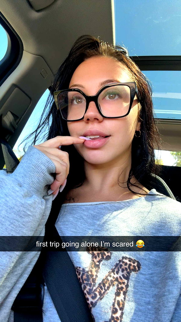 ema.jeann snapchat image archive image