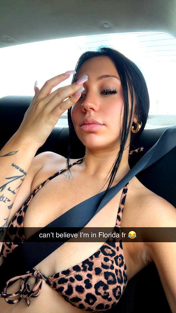 ema.jeann snapchat image archive image