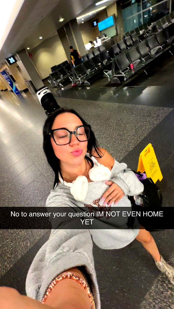 ema.jeann snapchat image archive image