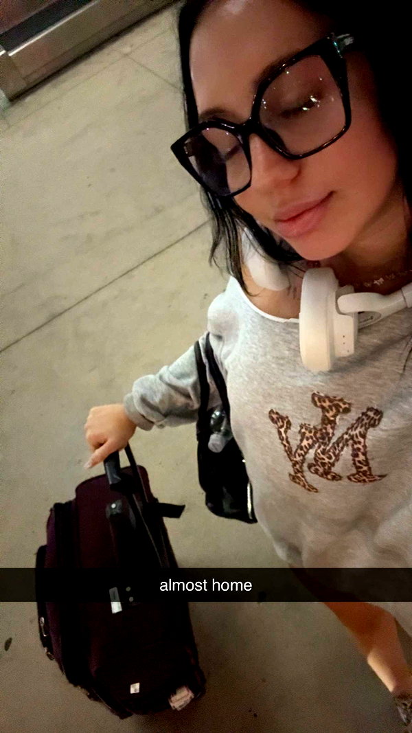 ema.jeann snapchat image archive image