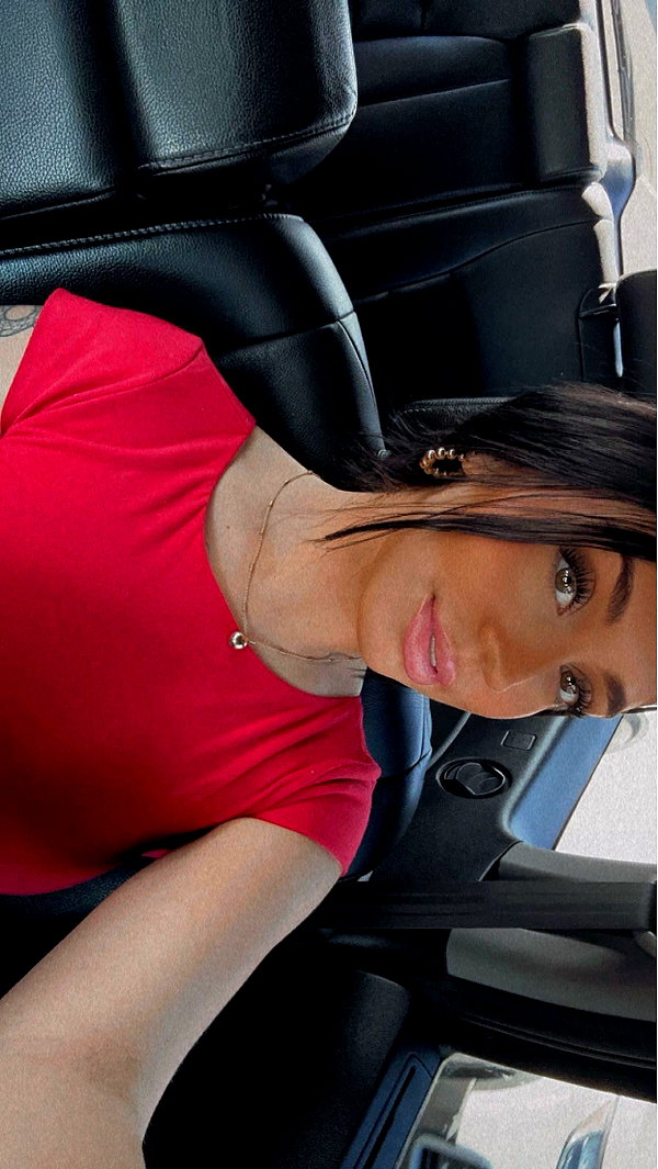 ema.jeann snapchat image archive image