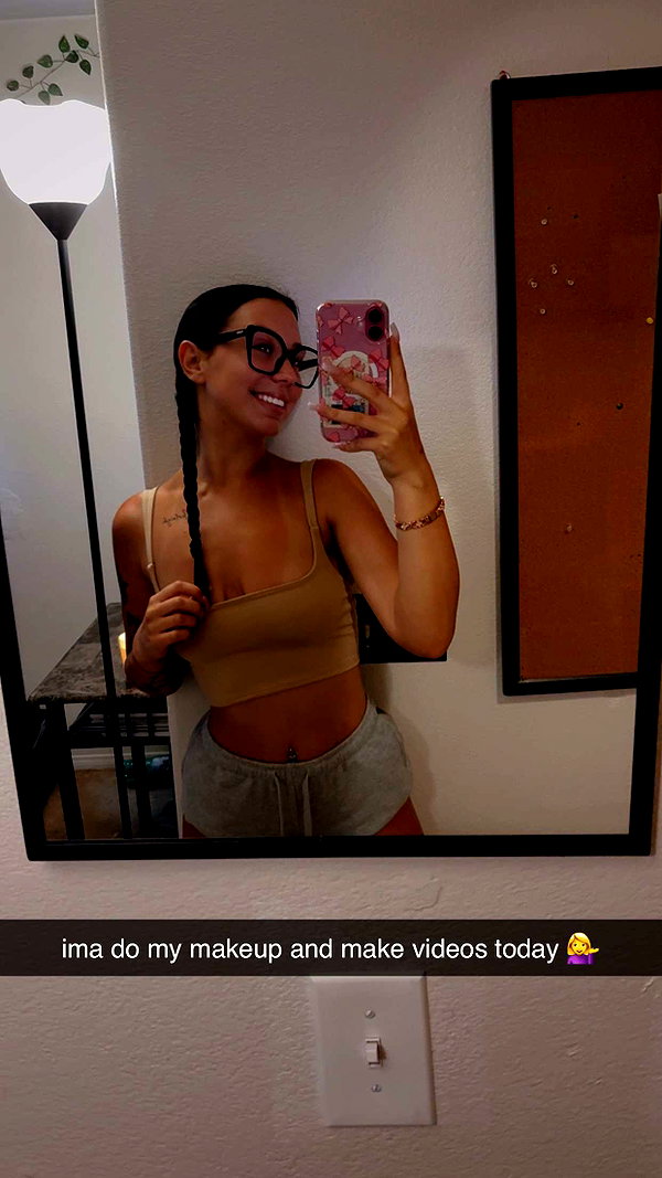 ema.jeann snapchat image archive image