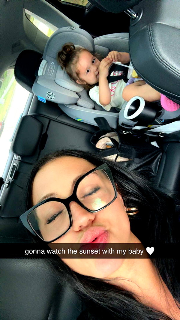 ema.jeann snapchat image archive image