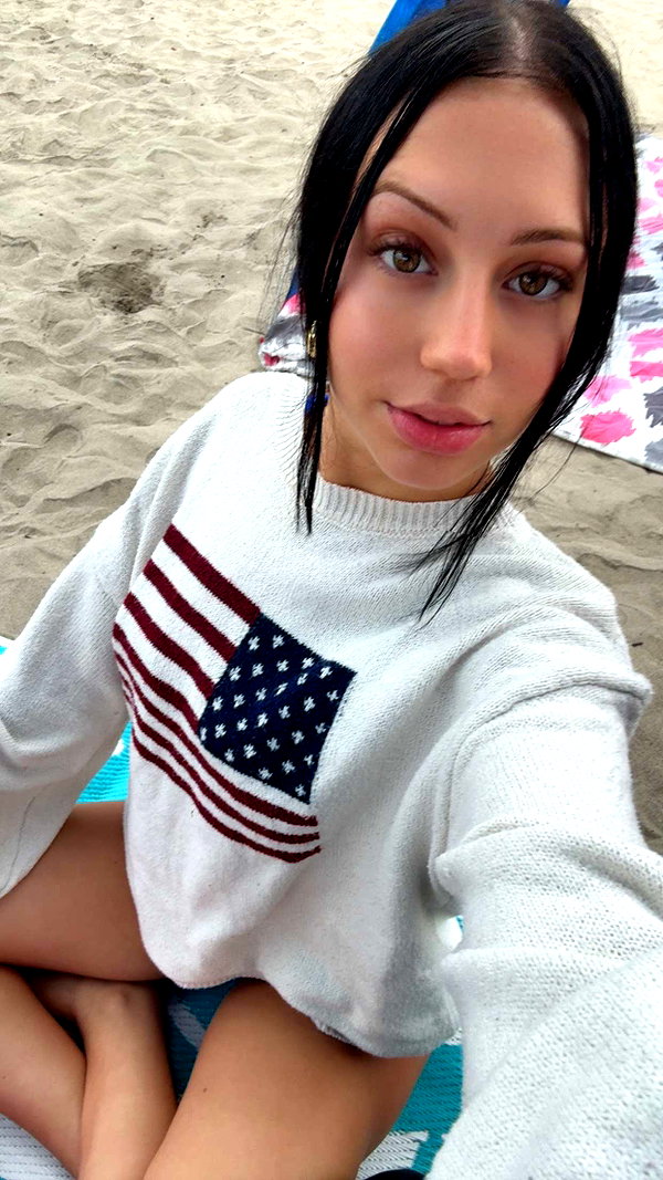 ema.jeann snapchat image archive image
