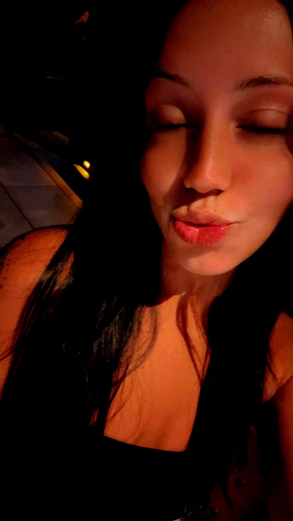 ema.jeann snapchat image archive image
