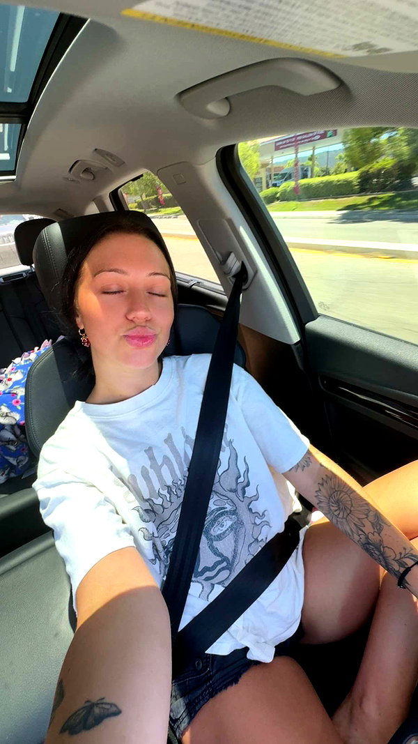 ema.jeann snapchat image archive image