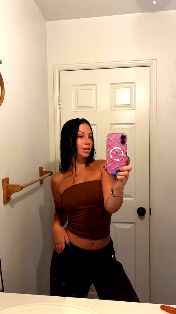 ema.jeann snapchat image archive image