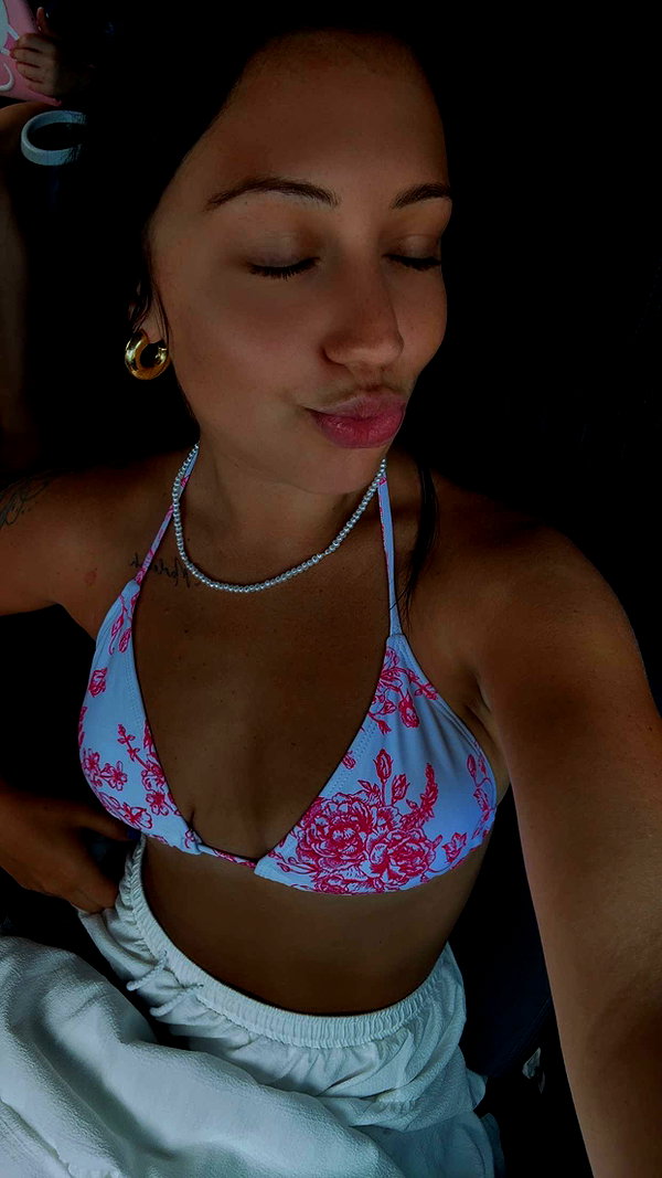 ema.jeann snapchat image archive image