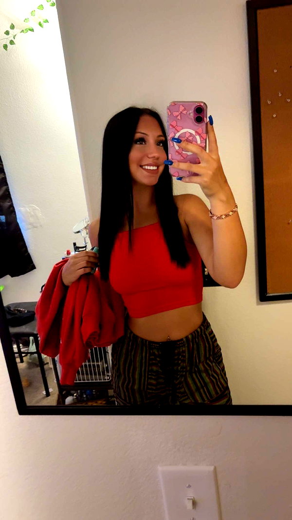 ema.jeann snapchat image archive image