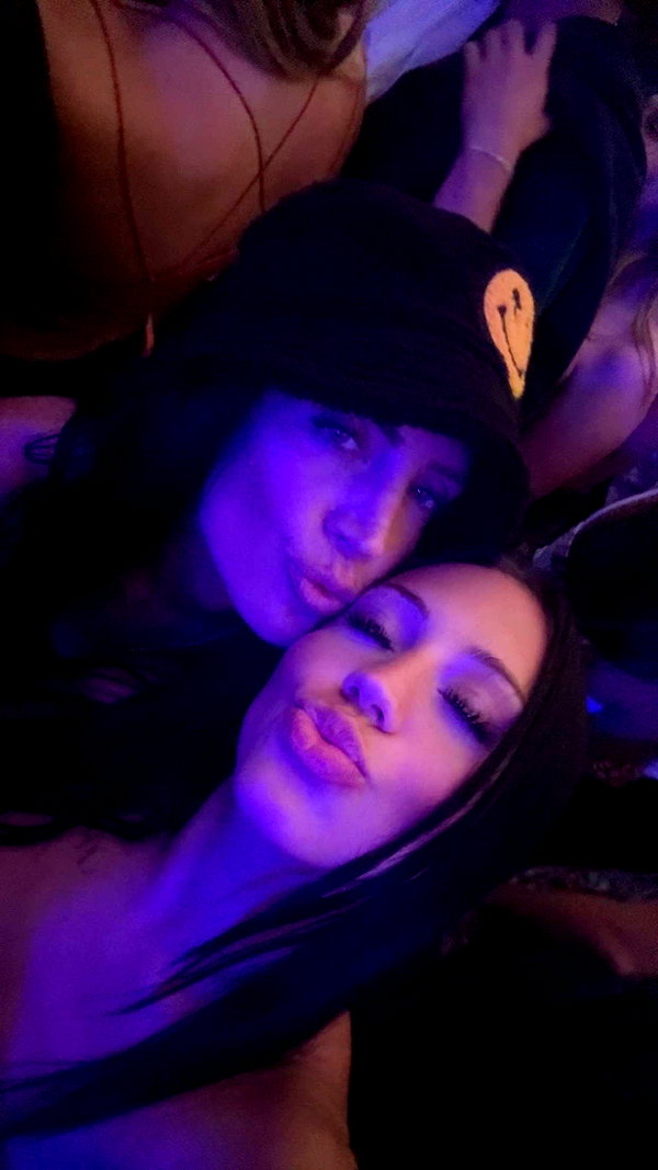 ema.jeann snapchat image archive image