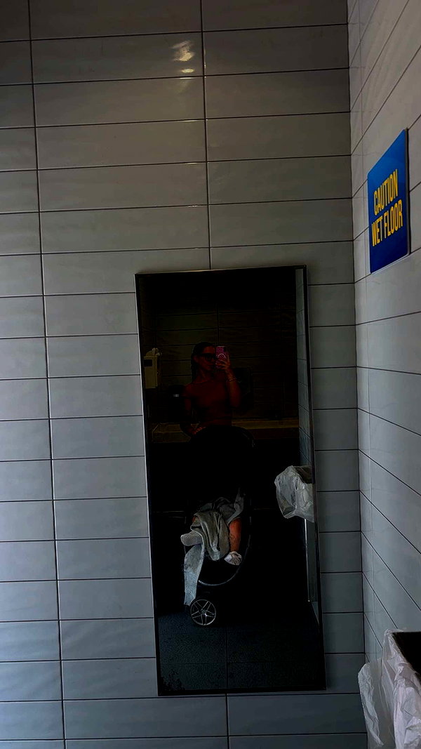 ema.jeann snapchat image archive image