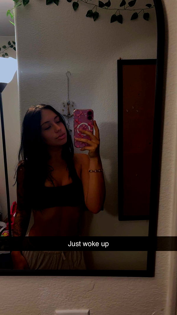 ema.jeann snapchat image archive image