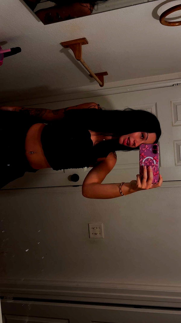 ema.jeann snapchat image archive image