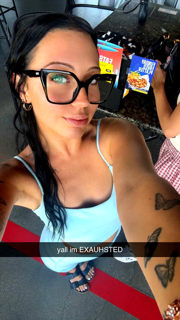 ema.jeann snapchat image archive image