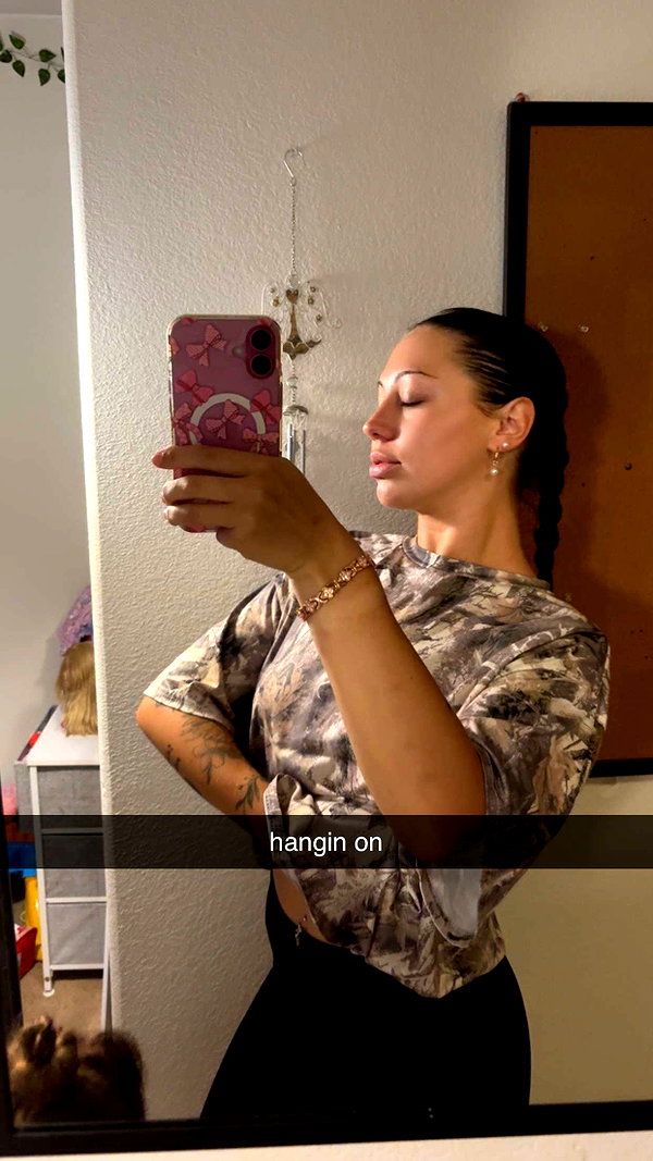 ema.jeann snapchat image archive image