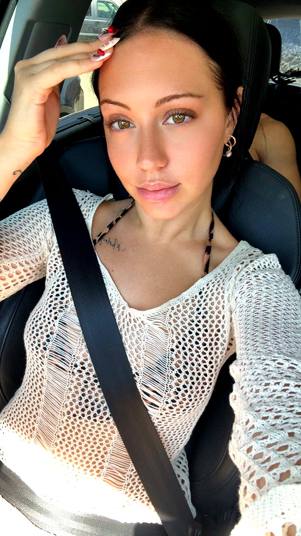 ema.jeann snapchat image archive image