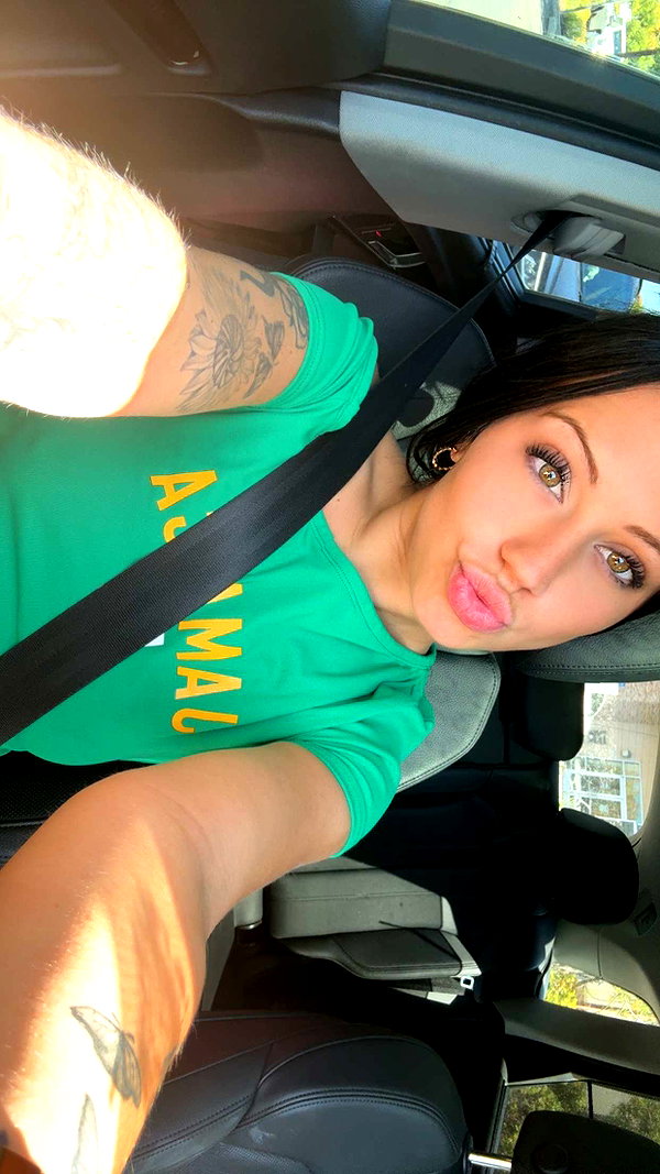 ema.jeann snapchat image archive image