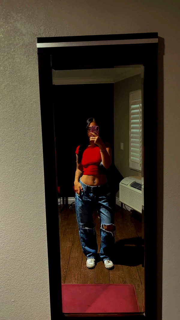 ema.jeann snapchat image archive image