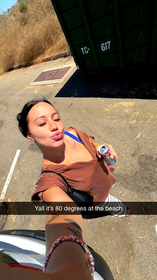 ema.jeann snapchat image archive image