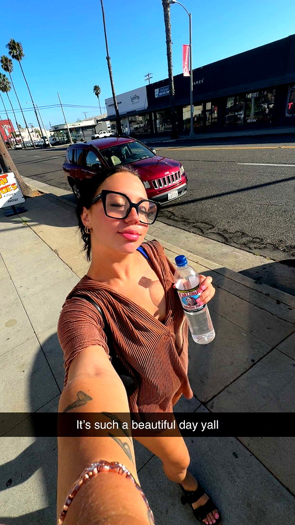 ema.jeann snapchat image archive image