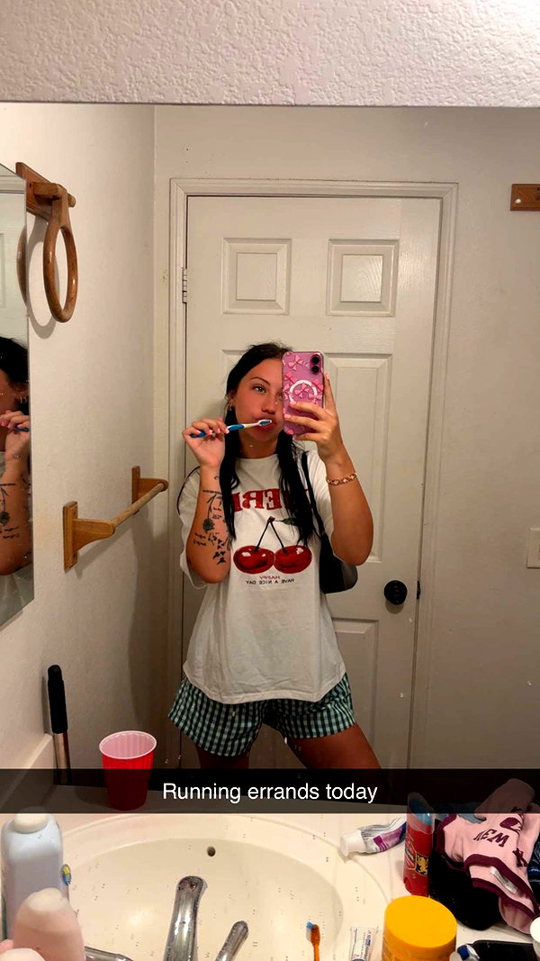 ema.jeann snapchat image archive image