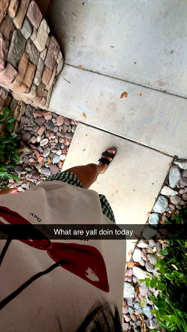 ema.jeann snapchat image archive image