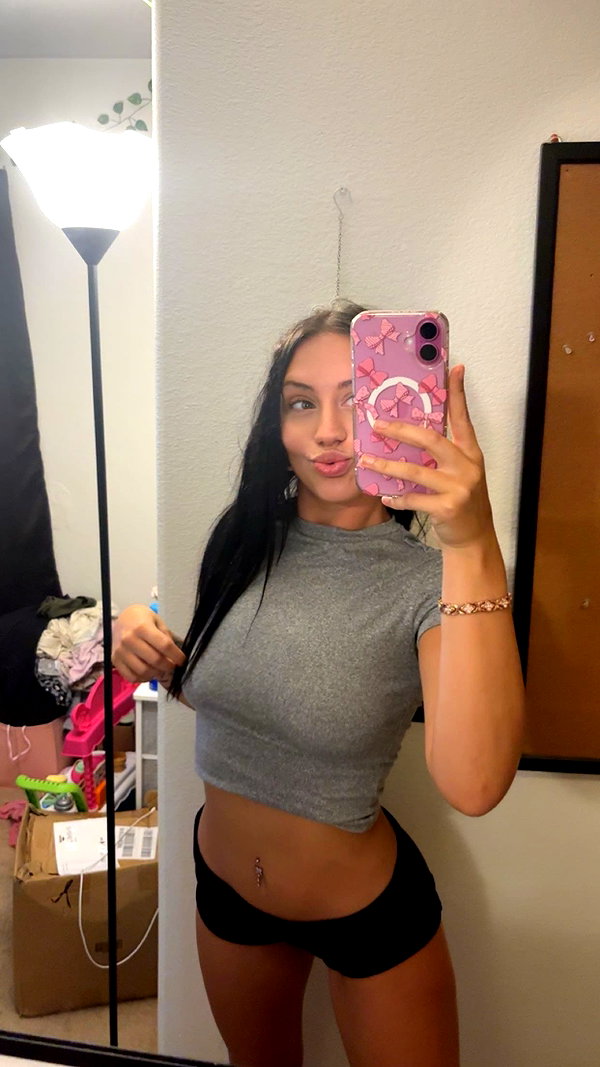 ema.jeann snapchat image archive image