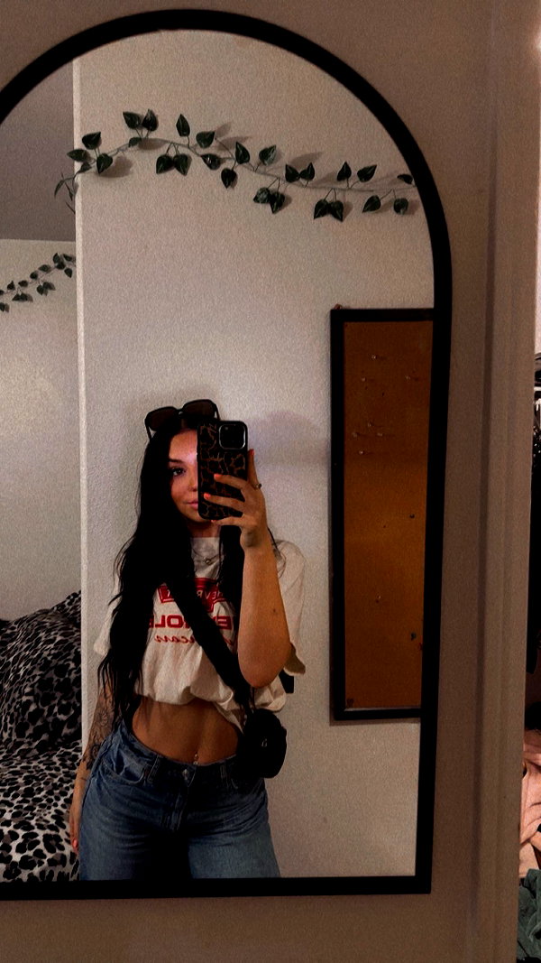 ema.jeann snapchat image archive image