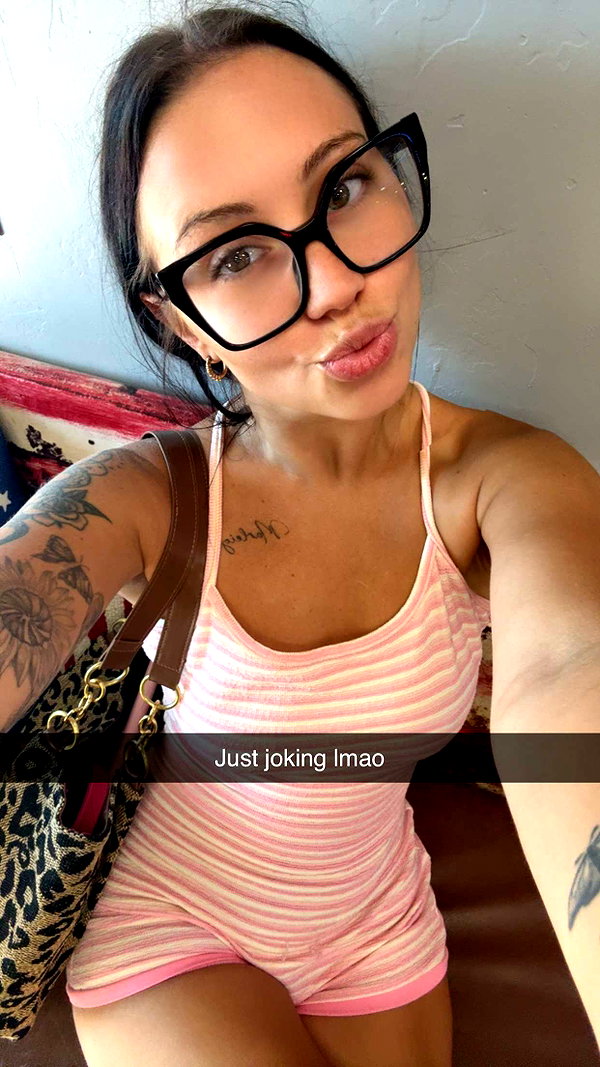 ema.jeann snapchat image archive image