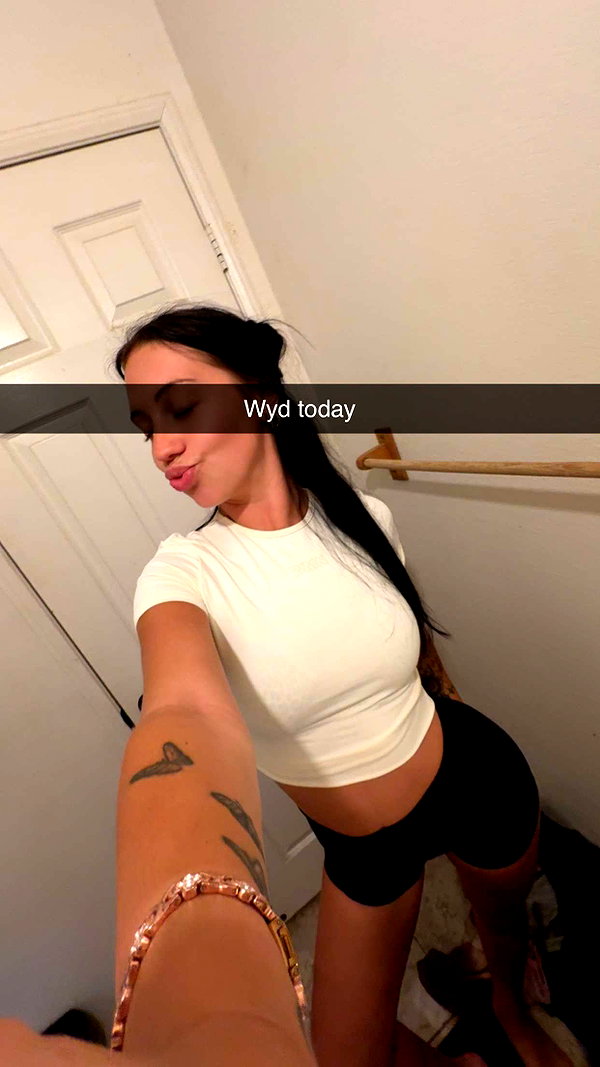 ema.jeann snapchat image archive image