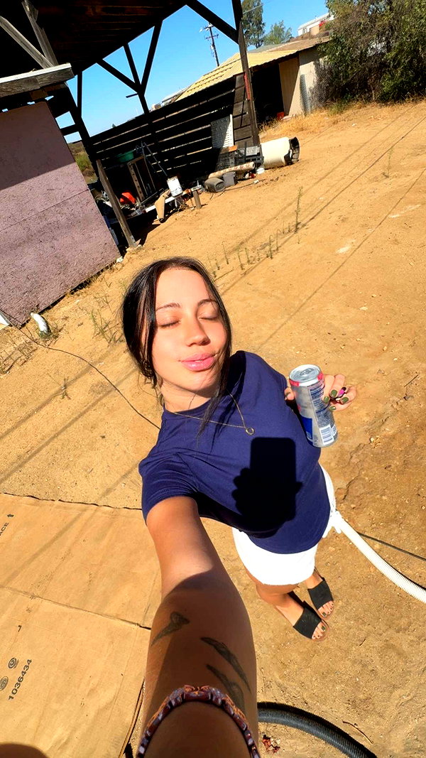 ema.jeann snapchat image archive image