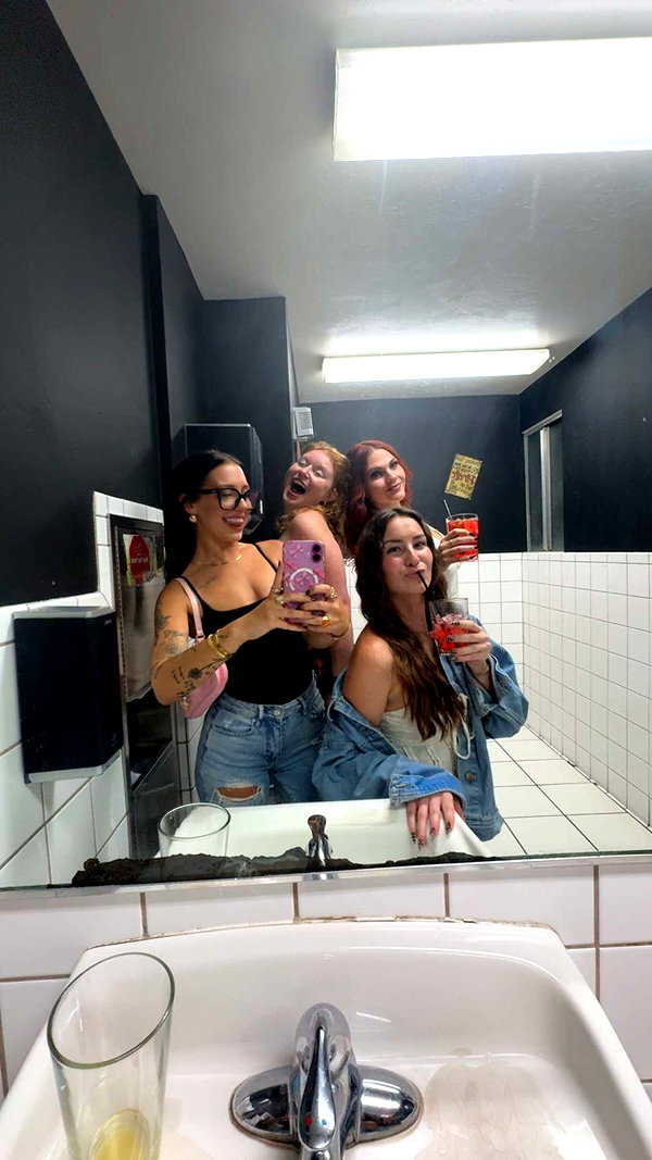 ema.jeann snapchat image archive image
