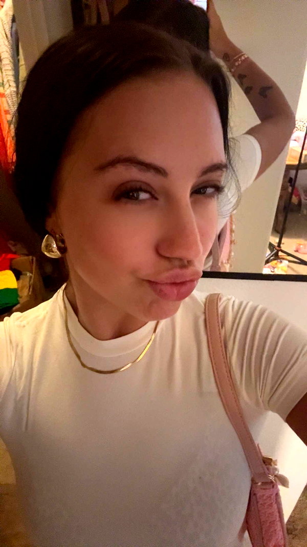 ema.jeann snapchat image archive image