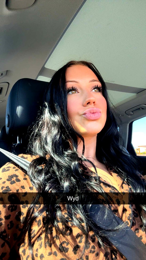 ema.jeann snapchat image archive image